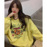 Bull Dogs Logo Graphic SweatshirtOutfit