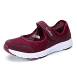 Women Shoes 2022 New Hollow Mesh Soft Sole Casual Shoes Non Slip Flat Shoes Light Sneakers Women Large Size Shoes