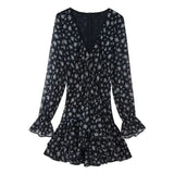 Women's Clothing 2025 Spring New Flower Button Decoration Knitted Shirt Skirt