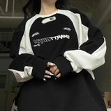 Vintage Print Raglan Sweatshirt-Outfit