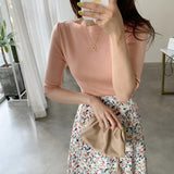 Knit T-Shirt Women Femme O-Neck Korean Style Office Lady Summer Top Basic