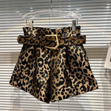 2022 Winter New Arrival High Waist Metal Belt Leopard Shorts Streetwear Women Fashion Tide