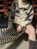 Buttoned Retro Printed Cardigan- Outfit