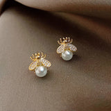 Bee EarringsOutfit