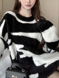 Wind Bottom Sweater Women's 2025 New Zebra Pattern Loose Retro Trendy Knitted