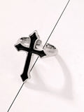 Gothic Cross Ring-Outfit