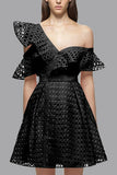 Self Portrait Luxury Runway Dress New Arrival Asymmettical Neck One-Shoulder Lace Hollow Out Patchwork Runway Pink