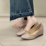 Design Sharp Head Soft Sole Single Shoe 2025 New Patent Skin Bare Light Commuting V Buckle Temperament Flat